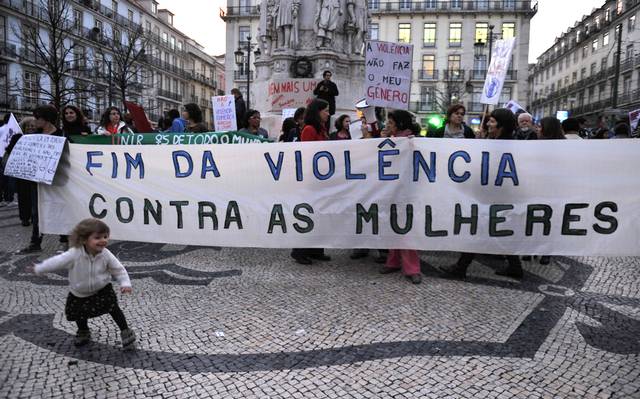 Marcha fim da violencia contra a mulher